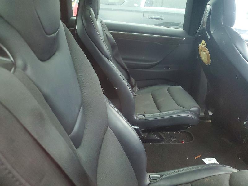 60556546 :رقم المزاد ، 5YJXCBE29GF022814 vin ، 2016 Tesla Model X مزاد بيع