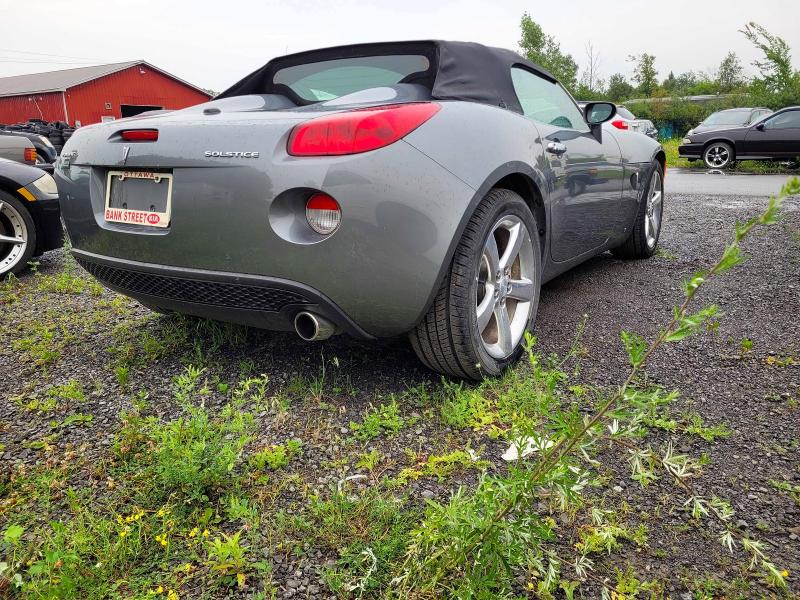 2006 Pontiac Solstice მანქანა იყიდება აუქციონზე, vin: 1G2MB33B86Y106981, აუქციონის ნომერი: 62071376