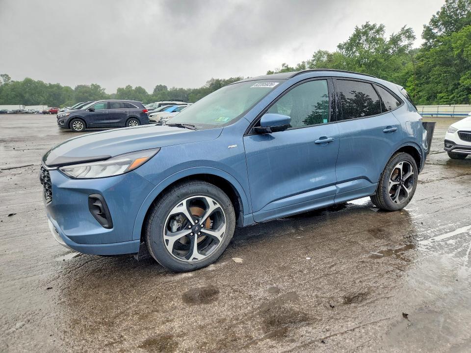 62285926 :رقم المزاد ، 1FMCU9NA5PUB17823 vin ، 2023 Ford Escape مزاد بيع