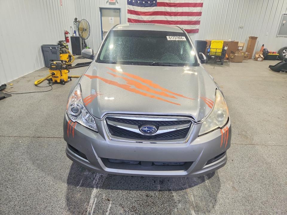 61737866 :رقم المزاد ، 4S3BMDJ6XB2214959 vin ، 2011 Subaru Legacy مزاد بيع