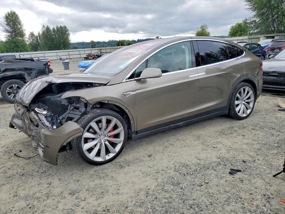 2016 Tesla Model X მანქანა იყიდება აუქციონზე, vin: 5YJXCBE45GF005753, აუქციონის ნომერი: 59631796