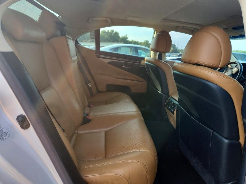 62614686 :رقم المزاد ، JTHBL5EF9G5140800 vin ، 2016 Lexus Ls مزاد بيع