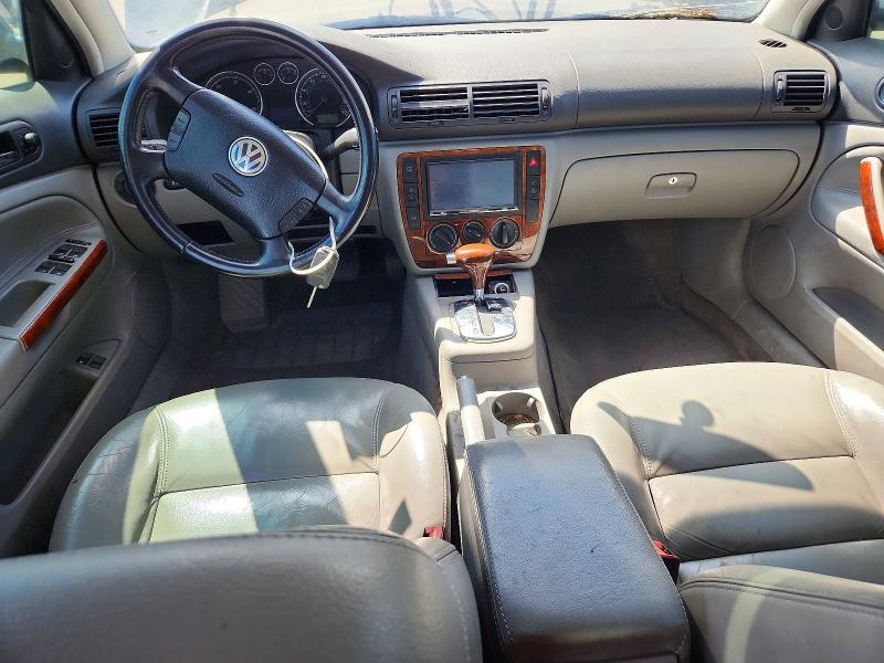 59022066 :رقم المزاد ، WVWCE63B95E117519 vin ، 2008 Volkswagen Passat مزاد بيع