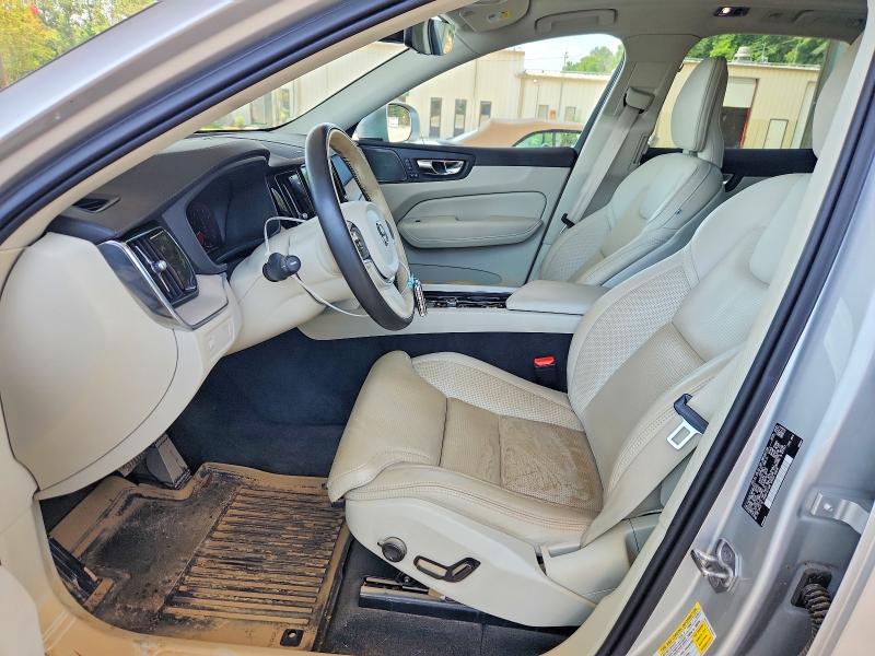 2021 Volvo Xc60 მანქანა იყიდება აუქციონზე, vin: YV4102DL8M1814172, აუქციონის ნომერი: 58820816