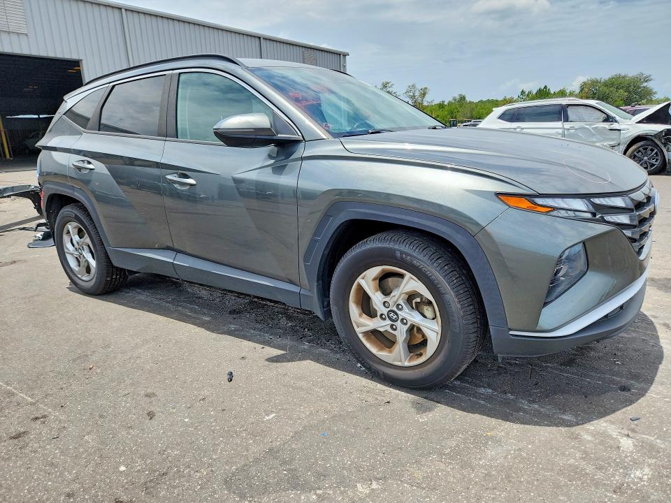 59061136 :رقم المزاد ، 5NMJB3AE3NH111403 vin ، 2022 Hyundai Tucson مزاد بيع