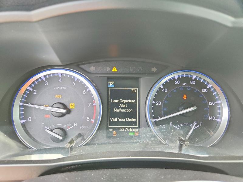 61324116 :رقم المزاد ، 5TDJZRFH2JS914440 vin ، 2018 Toyota Highlander مزاد بيع