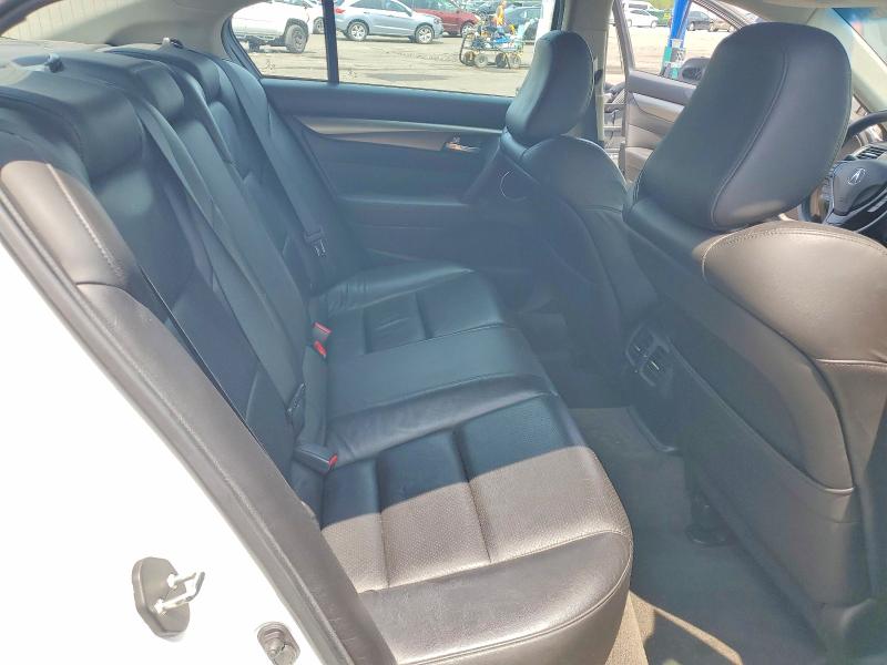 62681946 :رقم المزاد ، 19UUA8F5XEA000512 vin ، 2014 Acura Tl مزاد بيع