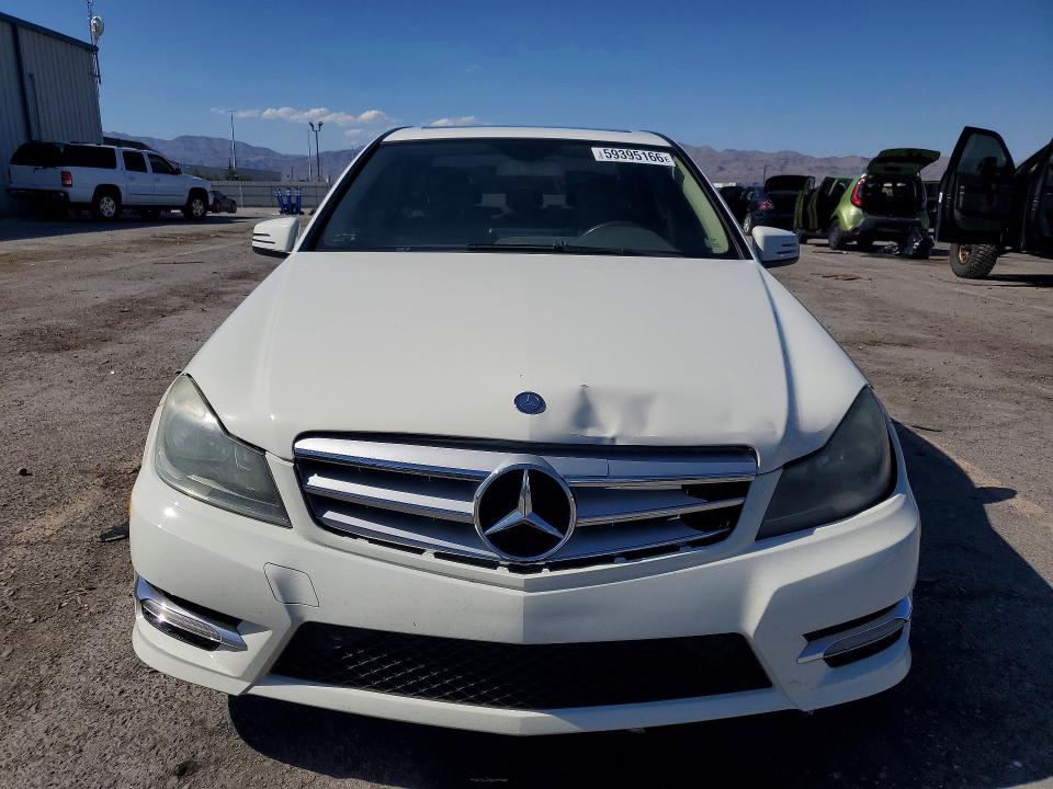 2012 Mercedes-benz C მანქანა იყიდება აუქციონზე, vin: WDDGF4HB9CF853286, აუქციონის ნომერი: 59395166