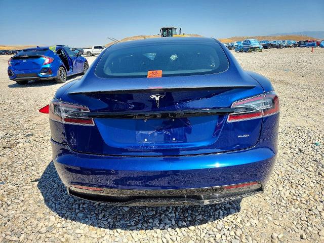 2022 Tesla Model S მანქანა იყიდება აუქციონზე, vin: 5YJSA1E66NF463567, აუქციონის ნომერი: 61818436