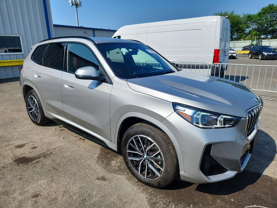59576176 :رقم المزاد ، WBX73EF08T5631065 vin ، 2026 Bmw X1 مزاد بيع