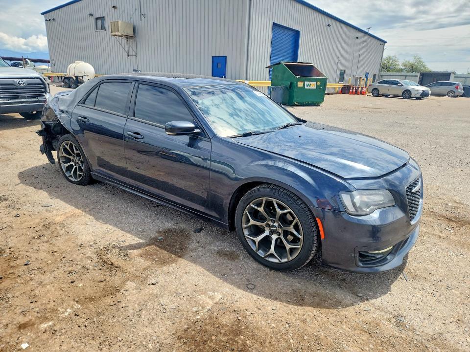 Продаж на аукціоні авто 2018 Chrysler 300, vin: 2C3CCABG7JH240457, номер лоту: 63340636