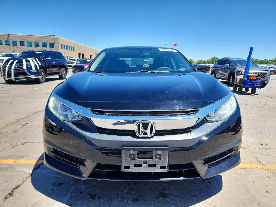 Продаж на аукціоні авто 2018 Honda Civic, vin: 19XFC2F74JE014168, номер лоту: 61057456