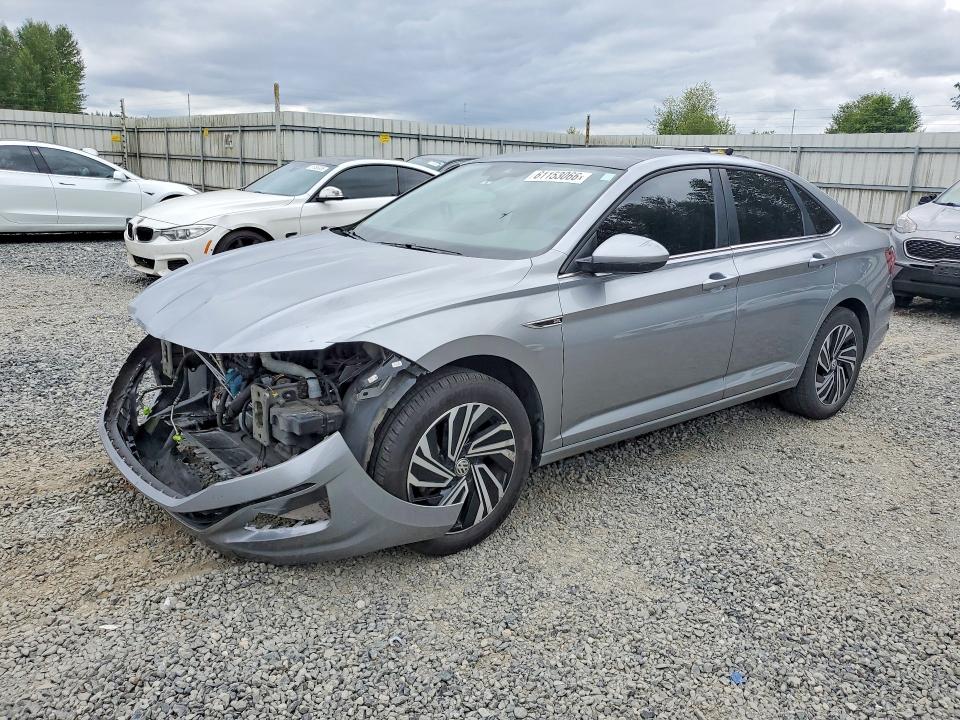 61153066 :رقم المزاد ، 3VWE57BU0MM009832 vin ، 2021 Volkswagen Jetta مزاد بيع
