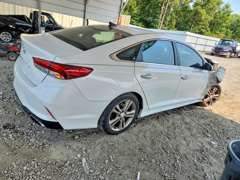 Продажа на аукционе авто 2018 Hyundai Sonata, vin: 5NPE34AF3JH611717, номер лота: 61925266