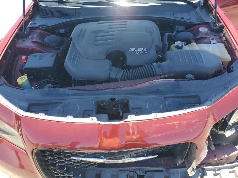 60086226 :رقم المزاد ، 2C3CCABG4KH585415 vin ، 2019 Chrysler 300 مزاد بيع