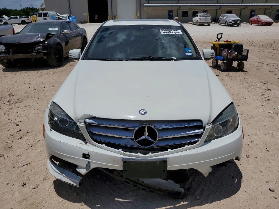 60093486 :رقم المزاد ، WDDGF5EB1BR182655 vin ، 2011 Mercedes-benz C مزاد بيع