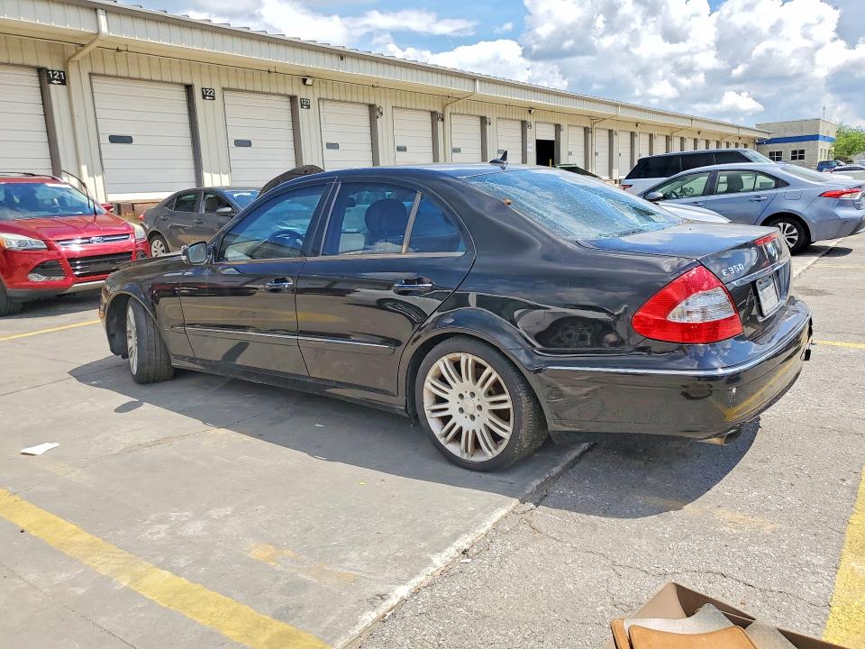 60719146 :رقم المزاد ، WDBUF56X18B206492 vin ، 2008 Mercedes-benz E مزاد بيع