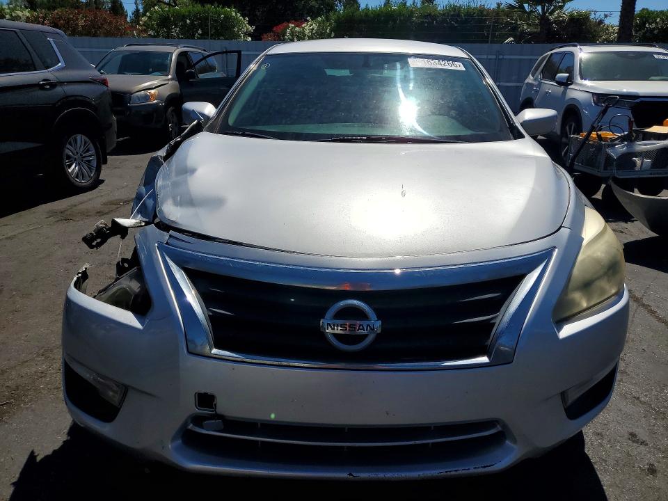 2015 Nissan Altima მანქანა იყიდება აუქციონზე, vin: 1N4AL3AP0FC240560, აუქციონის ნომერი: 61634266