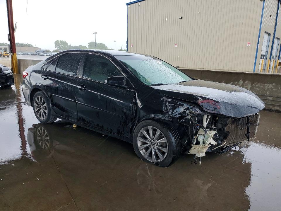 2015 Toyota Camry მანქანა იყიდება აუქციონზე, vin: 4T1BF1FK8FU915083, აუქციონის ნომერი: 61136256