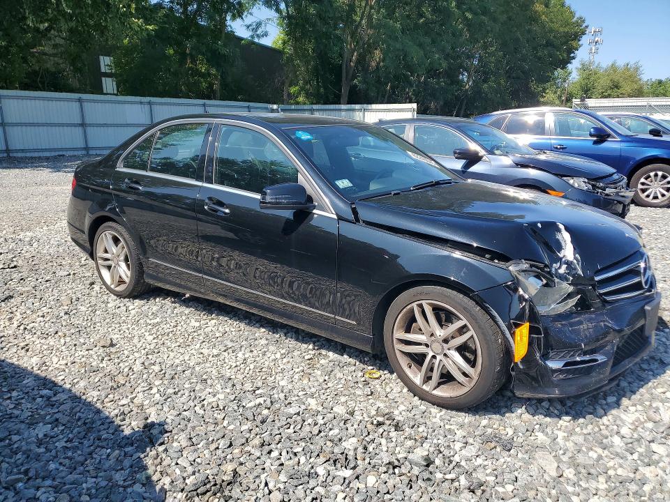 62245076 :رقم المزاد ، WDDGF8AB9ER320938 vin ، 2014 Mercedes-benz C مزاد بيع