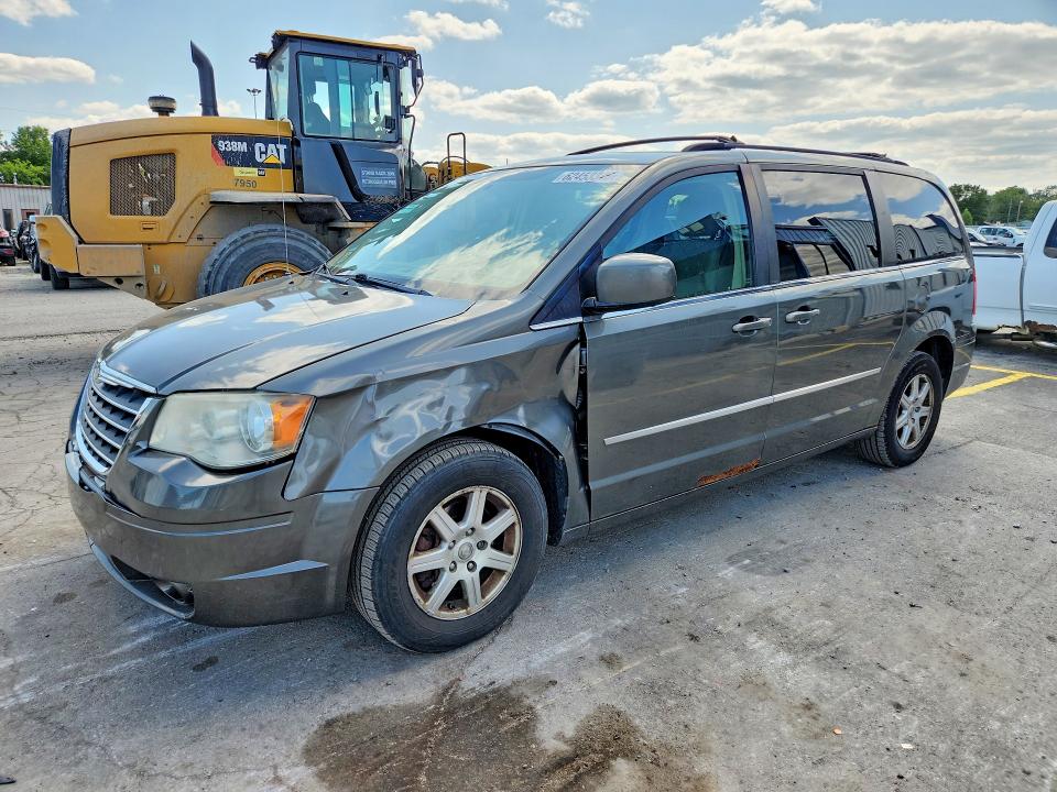 62453346 :رقم المزاد ، 2A4RR5D19AR415784 vin ، 2010 Chrysler Town & Country مزاد بيع