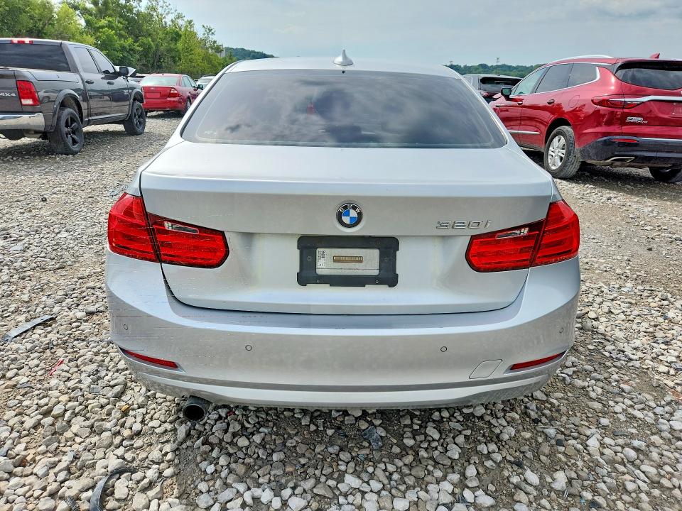 Продаж на аукціоні авто 2015 Bmw 320, vin: WBA3B1G59FNT07612, номер лоту: 58410456