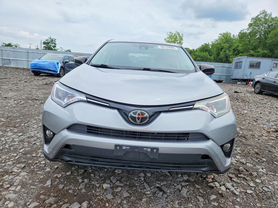 60159986 :رقم المزاد ، JTMBFREV9JJ211886 vin ، 2018 Toyota Rav4 مزاد بيع