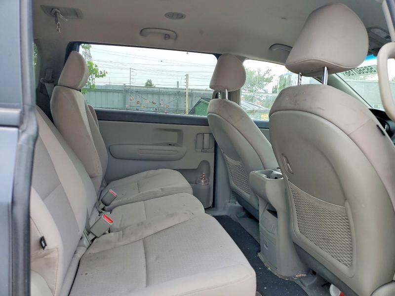 58560156 :رقم المزاد ، KNDMB5C13G6110237 vin ، 2016 Kia Sedona مزاد بيع