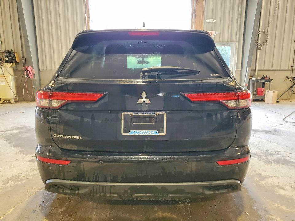 60821026 :رقم المزاد ، JA4J4TA81NZ044505 vin ، 2022 Mitsubishi Outlander مزاد بيع