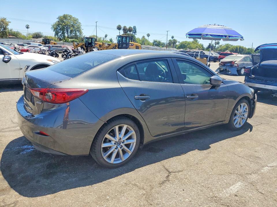 61714826 :رقم المزاد ، 3MZBN1V71HM121938 vin ، 2017 Mazda 3 مزاد بيع