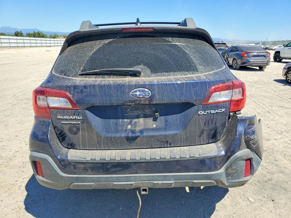 62325826 :رقم المزاد ، 4S4BSAKC9J3354742 vin ، 2018 Subaru Outback مزاد بيع