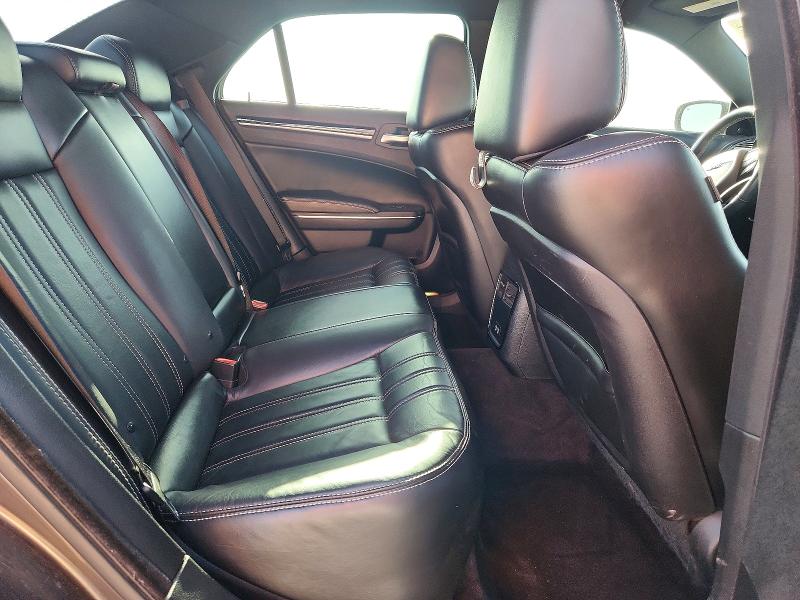 Продаж на аукціоні авто 2018 Chrysler 300, vin: 2C3CCABG8JH142795, номер лоту: 61995016