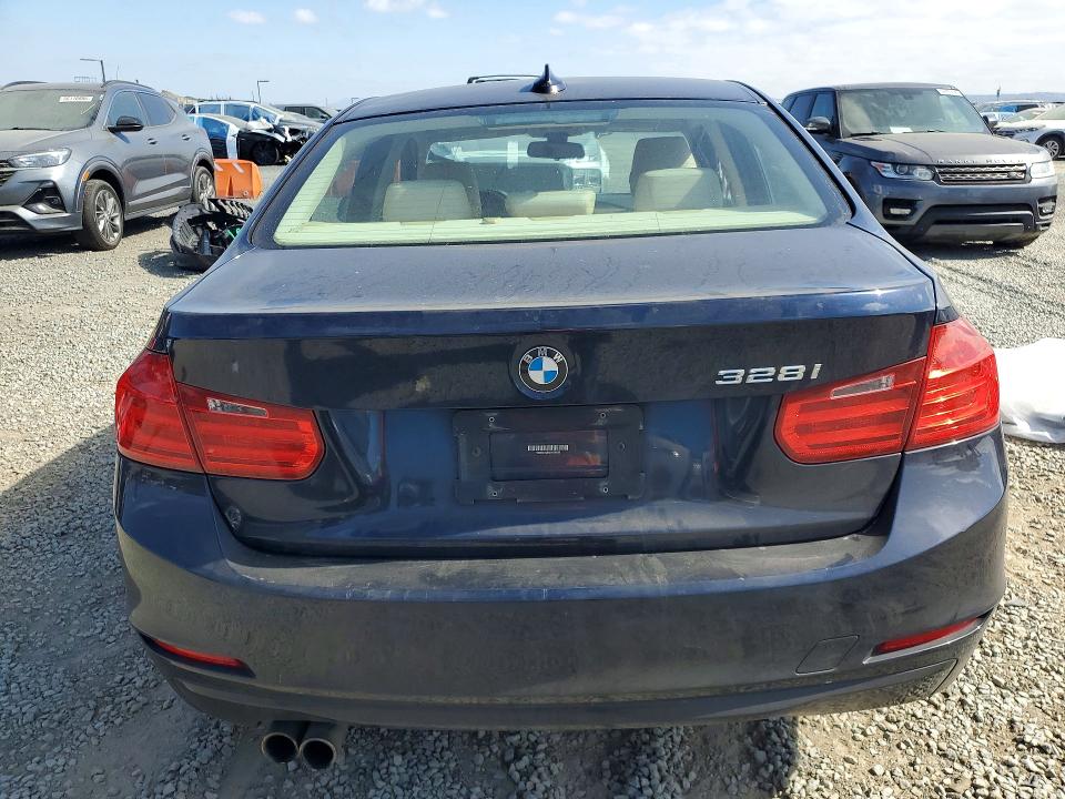 59716096 :رقم المزاد ، WBA3C1C5XEK109589 vin ، 2014 Bmw 328 مزاد بيع