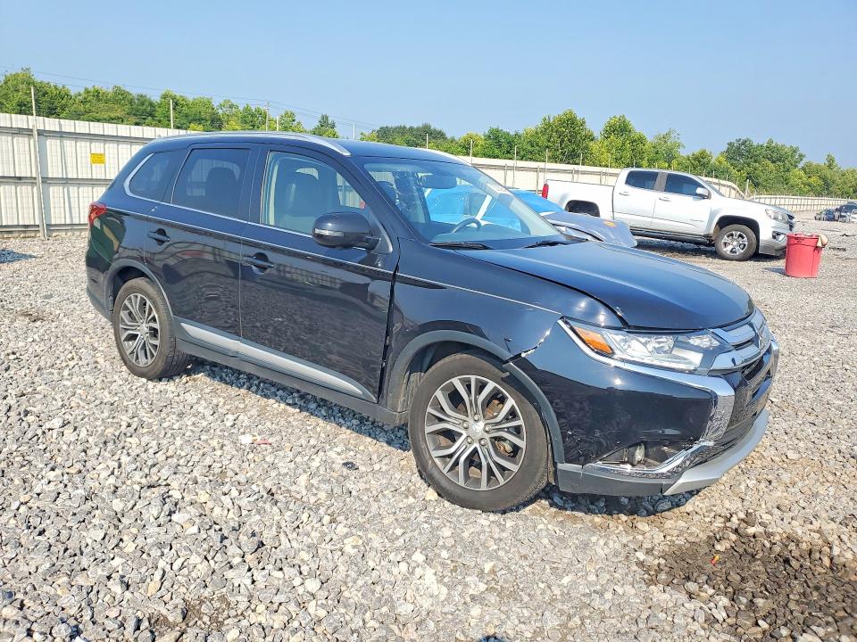 2018 Mitsubishi Outlander მანქანა იყიდება აუქციონზე, vin: JA4AD3A36JZ011787, აუქციონის ნომერი: 63350546