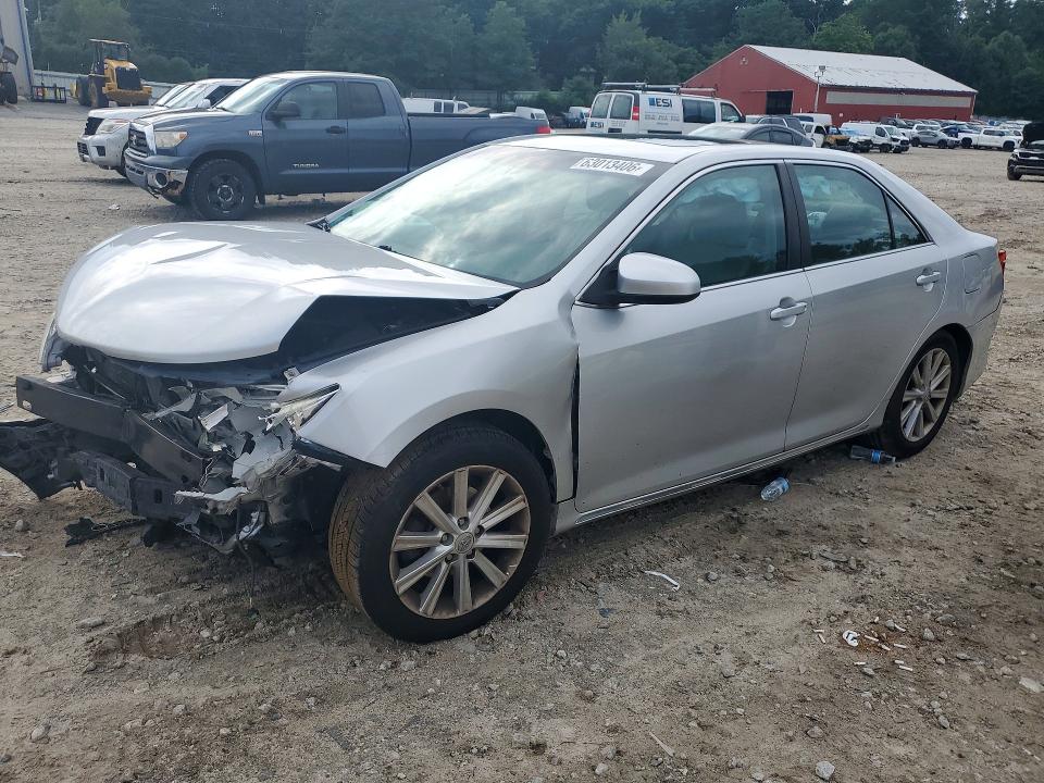 63013406 :رقم المزاد ، 4T1BK1FK4CU007298 vin ، 2012 Toyota Camry مزاد بيع