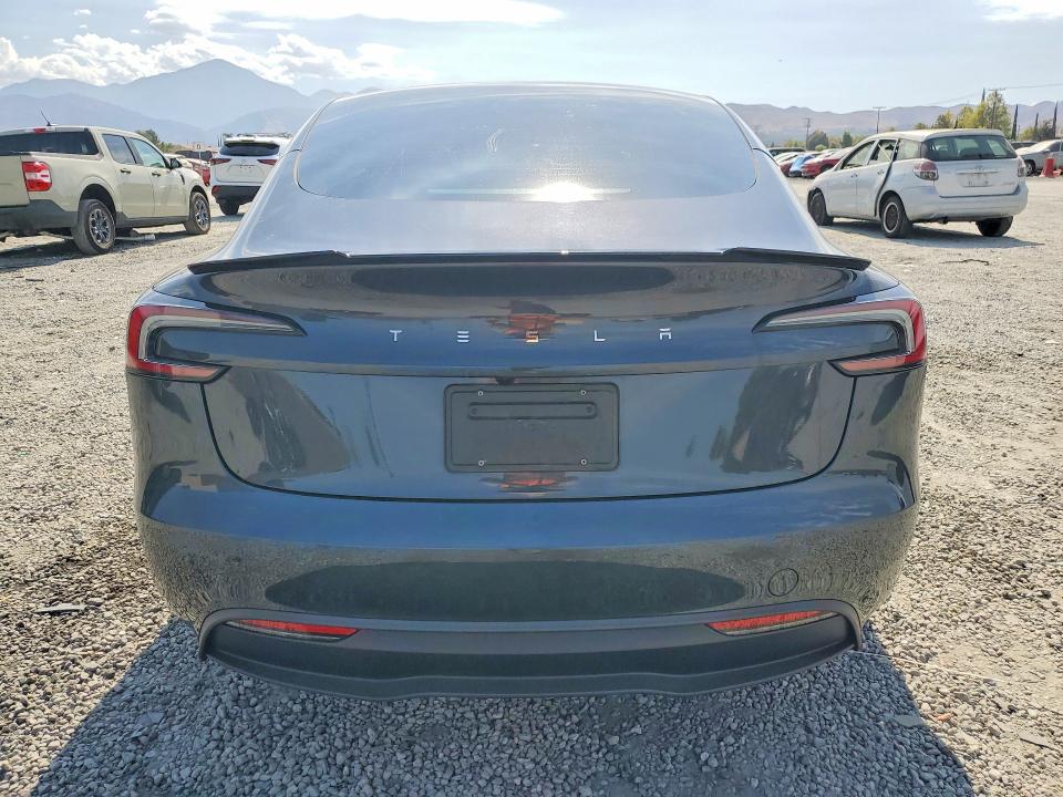 Продаж на аукціоні авто 2025 Tesla Model 3, vin: 5YJ3E1EAXSF877962, номер лоту: 61349346