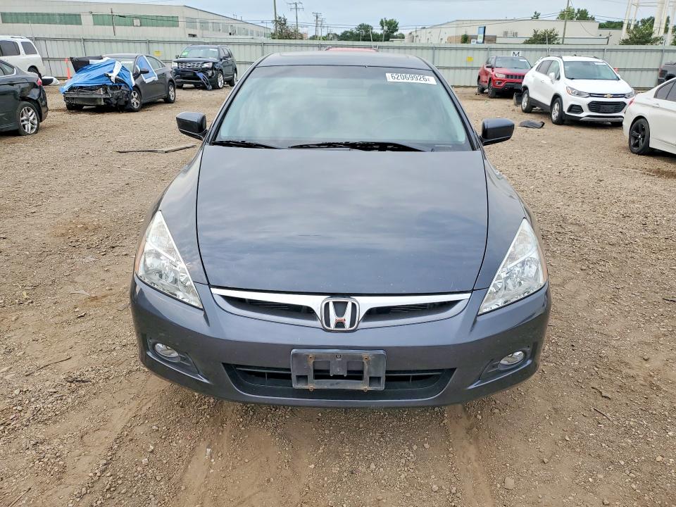 62069926 :رقم المزاد ، 1HGCM56876A049082 vin ، 2006 Honda Accord مزاد بيع