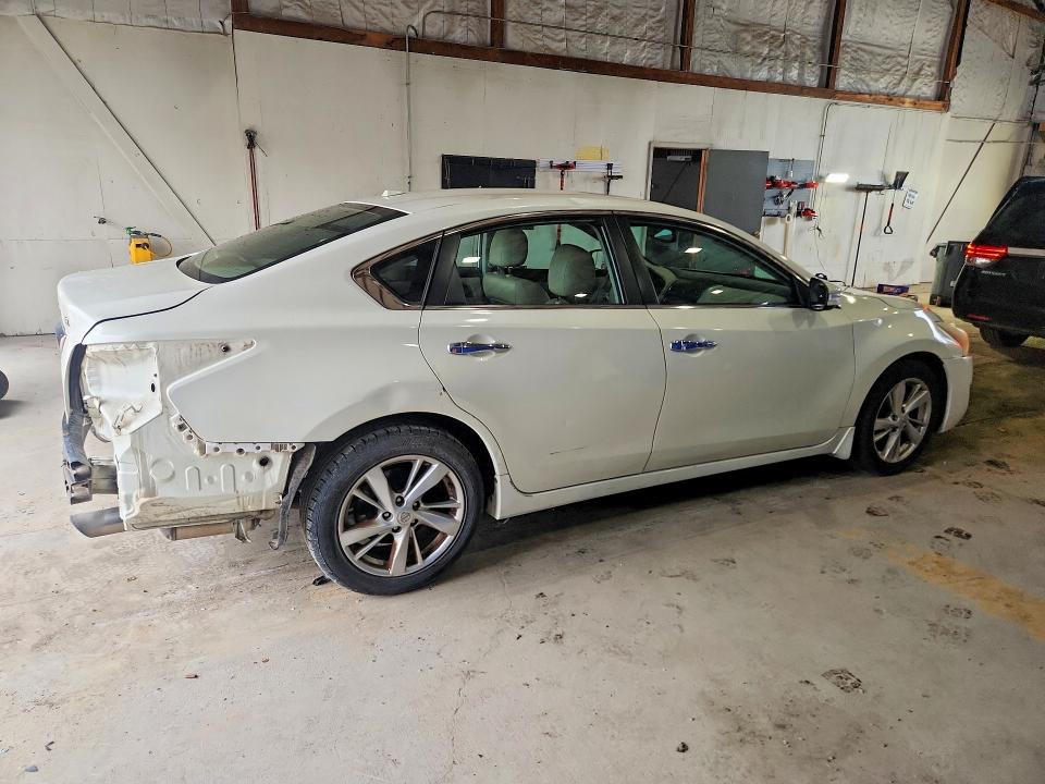 2015 Nissan Altima მანქანა იყიდება აუქციონზე, vin: 1N4AL3AP9FC136150, აუქციონის ნომერი: 59628776