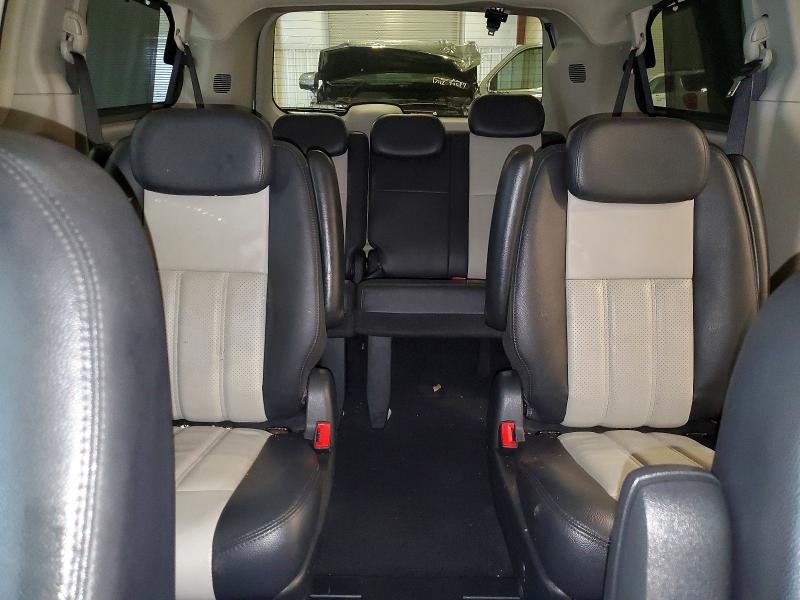 59112186 :رقم المزاد ، 2A4RR8DX9AR436625 vin ، 2010 Chrysler Town & Country مزاد بيع