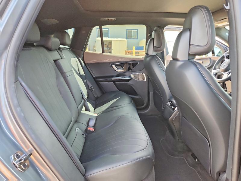 61639036 :رقم المزاد ، 4JGGM2BB8PA020865 vin ، 2023 Mercedes-benz Eqe Suv مزاد بيع