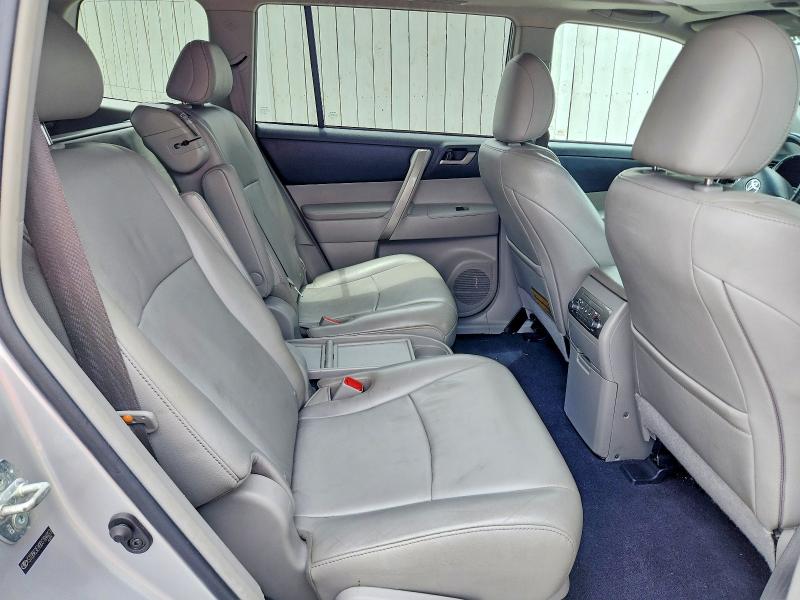 2013 Toyota Highlander მანქანა იყიდება აუქციონზე, vin: 5TDBK3EH9DS184053, აუქციონის ნომერი: 62259116
