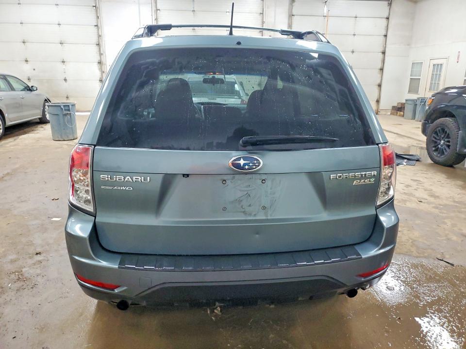 61895916 :رقم المزاد ، JF2SHADC9CH460213 vin ، 2012 Subaru Forester مزاد بيع