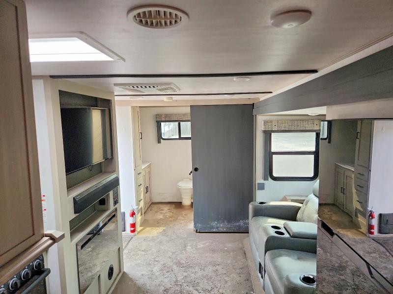 Продаж на аукціоні авто 2023 Wildwood Heritage Glen Hl Ser, vin: 4X4TWBX25PU025083, номер лоту: 62938566