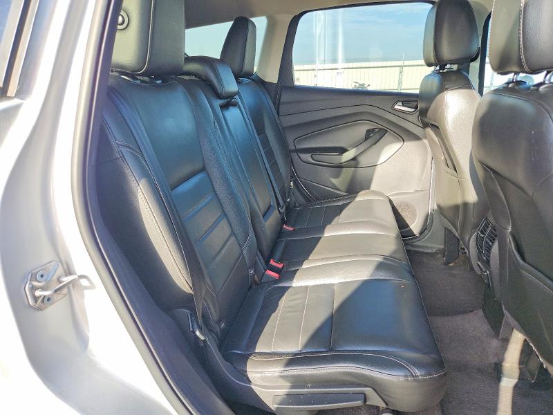 61002306 :رقم المزاد ، 1FMCU0G90FUC88427 vin ، 2015 Ford Escape مزاد بيع