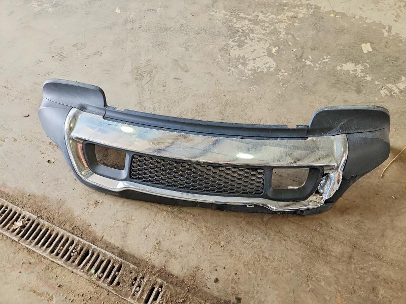 Продажа на аукционе авто 2018 Chevrolet Silverado, vin: 3GCUKREC6JG545572, номер лота: 61584846