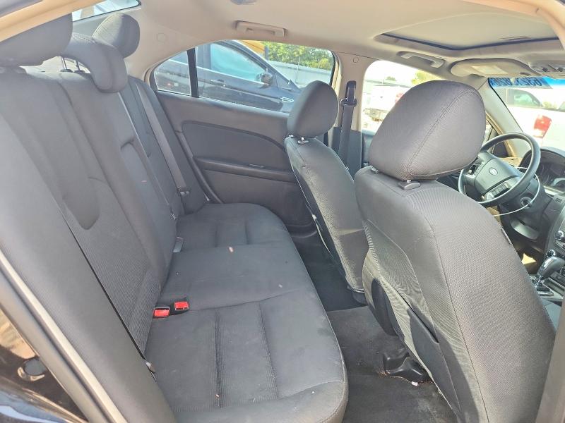 63219826 :رقم المزاد ، 3FAHP0HAXBR218581 vin ، 2011 Ford Fusion مزاد بيع