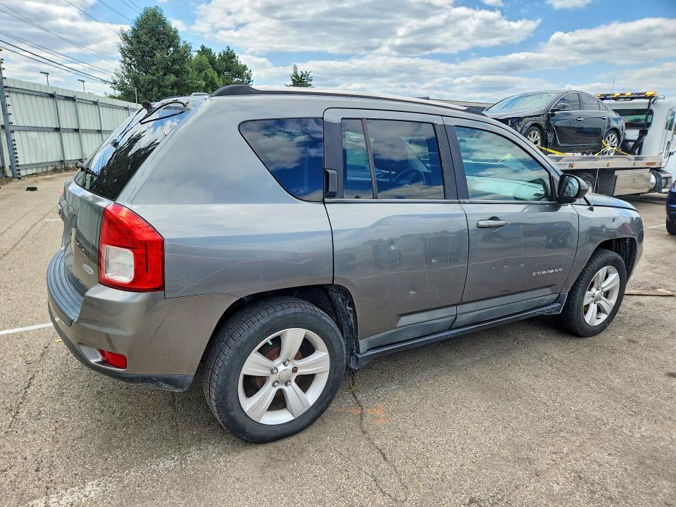 2011 Jeep Compass მანქანა იყიდება აუქციონზე, vin: 1J4NT1FB5BD205072, აუქციონის ნომერი: 61198276