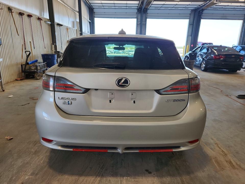 61698996 :رقم المزاد ، JTHKD5BH8B2006602 vin ، 2011 Lexus Ct مزاد بيع