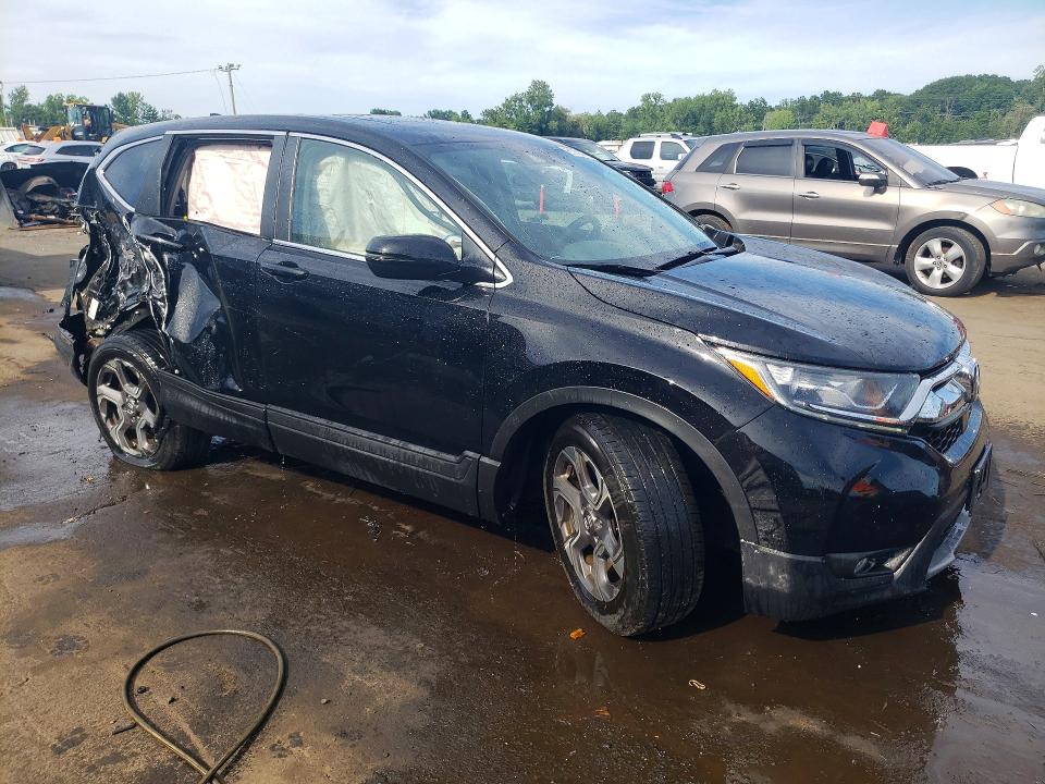 61704786 :رقم المزاد ، 7FARW2H5XJE039204 vin ، 2018 Honda Cr-v مزاد بيع
