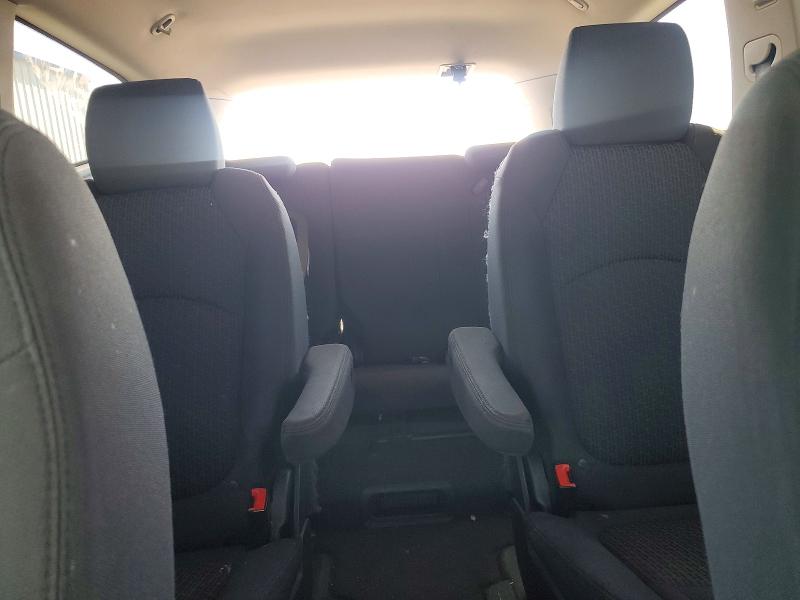 61168926 :رقم المزاد ، 1GNKVGED1BJ335951 vin ، 2011 Chevrolet Traverse مزاد بيع